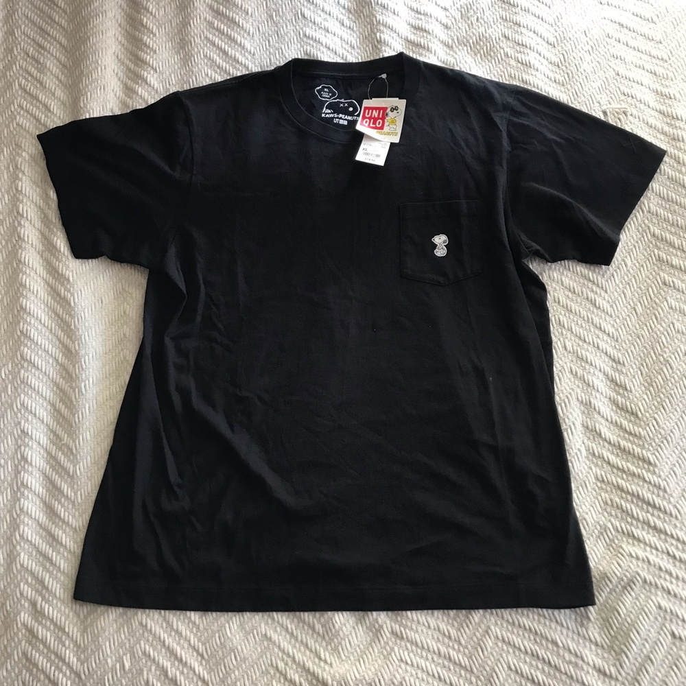 NWT Uniqlo x KAWS x Peanuts Snoopy Pocket Tee Size XL